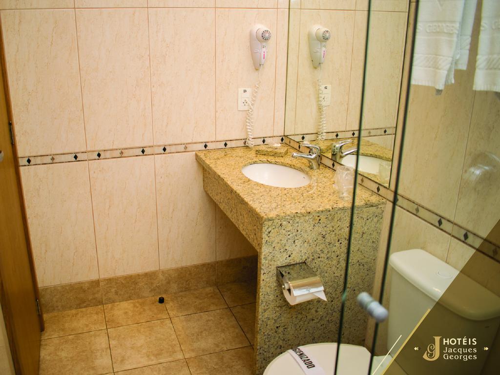Hotel Jacques Georges Business بيلوتاس المظهر الخارجي الصورة